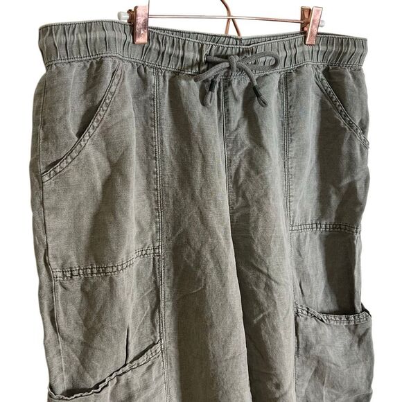 C&C California Linen Blend Drawstring Cropped Cargo Pants Gray Size Large - Picture 4 of 9